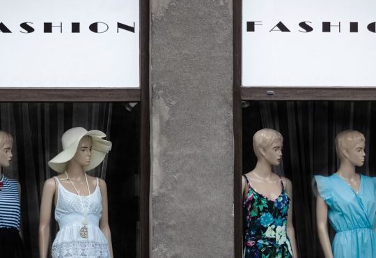 Leading Fashion Brands of 2025: Sustainability & Creativity