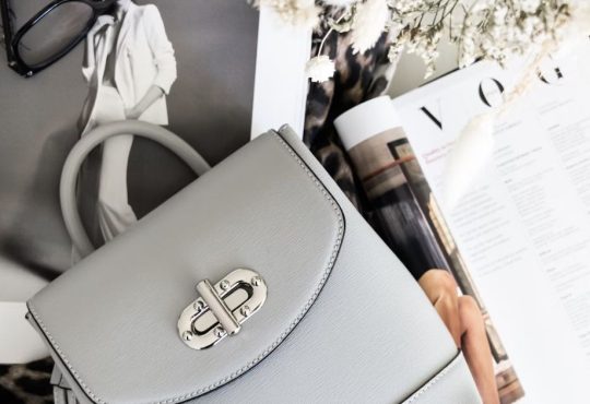 How to Choose the Perfect Everyday Bag: 10 Essential Tips