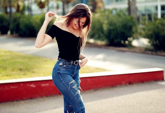 20 Jeans Styling Tips to Transform Your Wardrobe