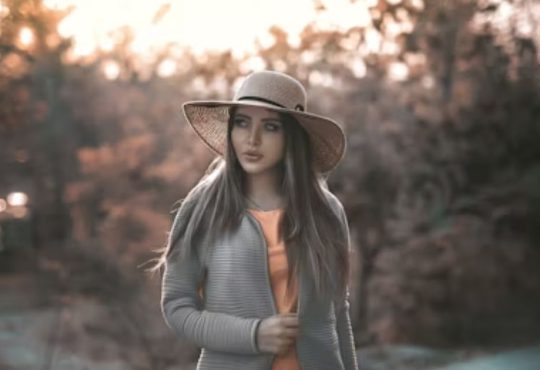 Effortless Spring Outfits: 15 Travel-Ready Ideas