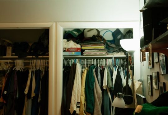 10 Timeless Wardrobe Essentials to Elevate Your Style