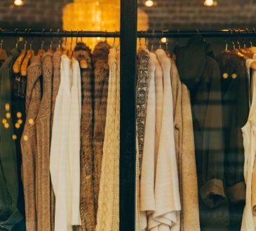 Clothing Rental: 5 Powerful Reasons to Try It Today